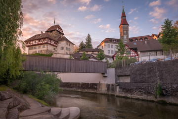 Schloss Frauenfeld und Rathaus im Sonnenuntergang