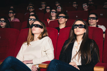 Obraz premium Two friends in the movies