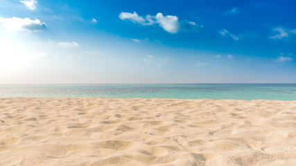 Perfect tropical beach landscape. Vacation holidays background  - obrazy, fototapety, plakaty