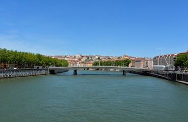 Fototapeta na wymiar Pont de Lyon
