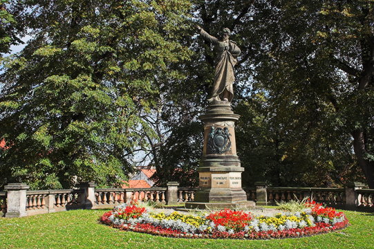 Denkmal von Karel Havlicek Borovsky in Cesky Krumlov in Tschechien