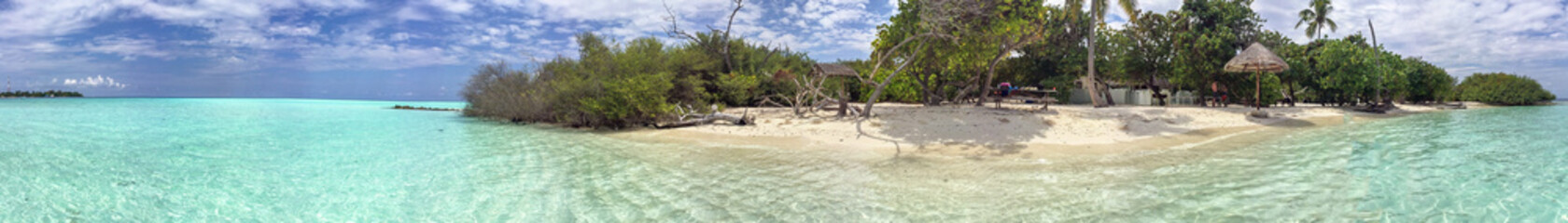 RASDHOO, MALDIVES - MARCH 2015: Beautiful colors of Maldives. Rasdhoo is a small island near Male'