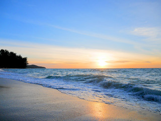 Fototapeta na wymiar Colorful sunset at Phuket beach
