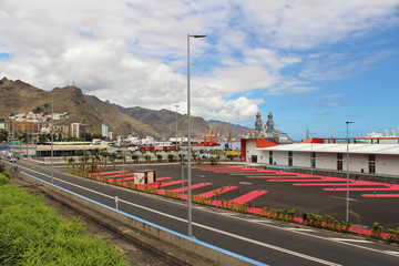 Avenida marítima de Santa Cruz de Tenerife, España