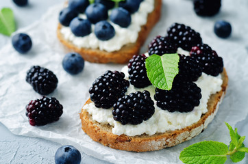 Blackberry and blueberry ricotta rye sandwiches