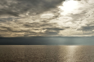Fototapeta na wymiar Sea by cloud day.