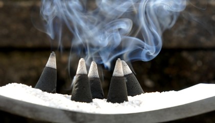 Entspannung, Wellness, Räucherkegel