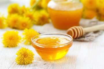 Flower honey in glass bowl