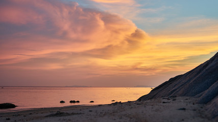 Fototapeta na wymiar Beautiful sunset on Koh Phangan