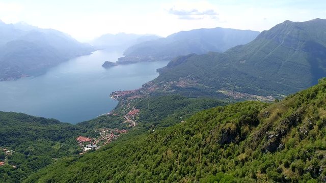 Aerial 4K - Lago di Como (IT) - Vista della zona centro lago verso sud - Bellagio - Varenna - Menaggio - Plesio - Breglia
