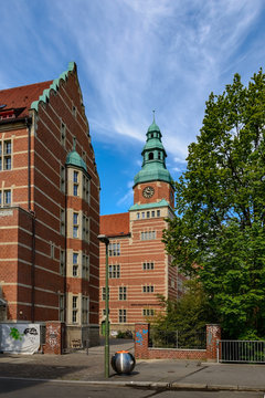Denkmalgeschützte Käthe-Kollwitz-Oberschule in Berlin-Prenzlauer Berg