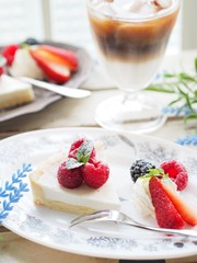 ラズベリーチーズケーキでティータイム