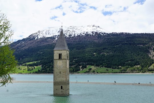 Kirche im Wasser