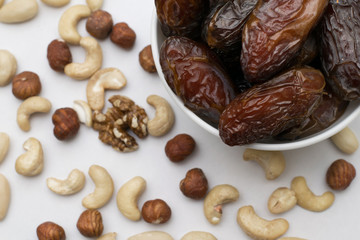 dates with nuts