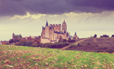 Fototapeta premium Alcazar of Segovia in cloudy day