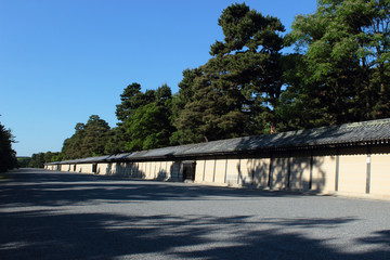 京都御苑　築地塀の風景