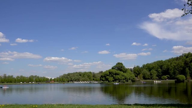 Beautiful pond in the park. Sredniy Tsaritsynskiy prud. Tsaritsyno Park, Moscow, Russia. 4k rela time video