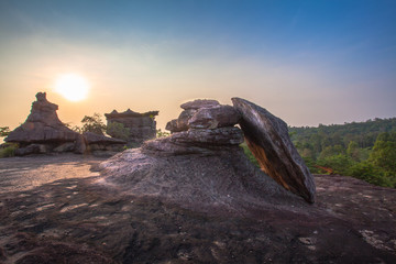 amazing natural stone sculpture