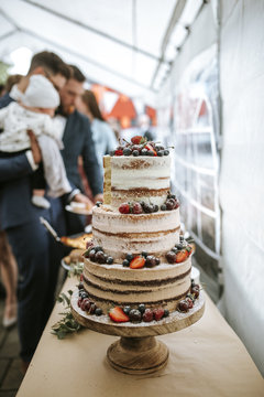 Naked Cake Wedding