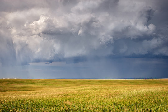 Prairie storm clouds © Stephen Anderson