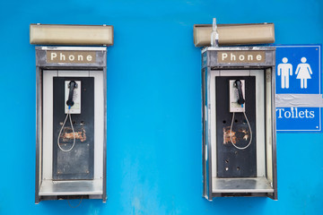 Fototapeta na wymiar Telefone in der Karibik (Curacao)