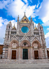 Fototapeta na wymiar Siena Cathedral Santa Maria Assunta (Duomo di Siena) in Siena, Tuscany, italy. Siena is capital of province of Siena