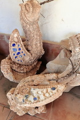 Fototapeta premium Concrete figures-encirling cloister of PhaThat Luang gold-covered stupa. Vientiane-Laos. 4864