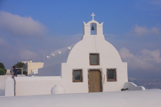 une petite chapelle à Oïa