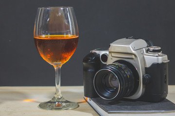  Camera on Book