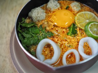 Thai Style Seafood Noodle Tom Yam 