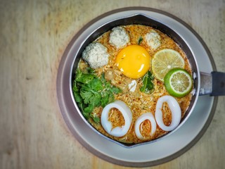 Thai Style Seafood Noodle Tom Yam 