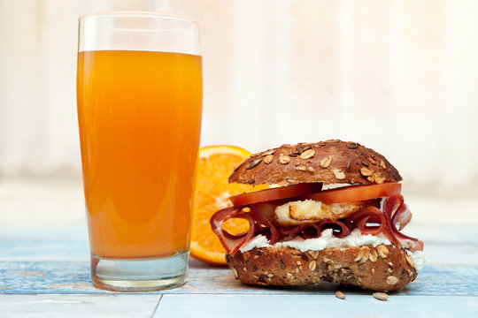 Integral stuffed buns with orange juice-Chrono diet