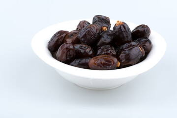 Isolated dates in a plate 