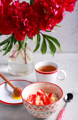 Obraz na płótnie Canvas Cottage cheese with honey and strawberry
