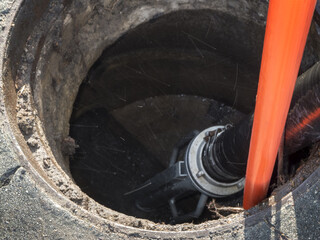 Sewer cleaning with high pressure