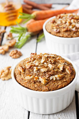 Carrot cakes with walnuts