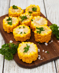 boiled corn on the cob