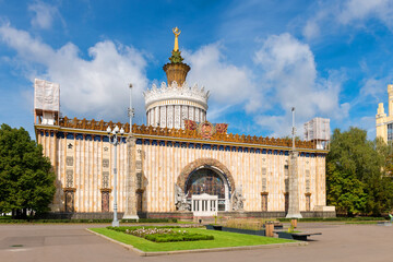 View of the pavilion of the Ukrainian SSR under the project of architect A. A. Tatsiya. Opened in 1937