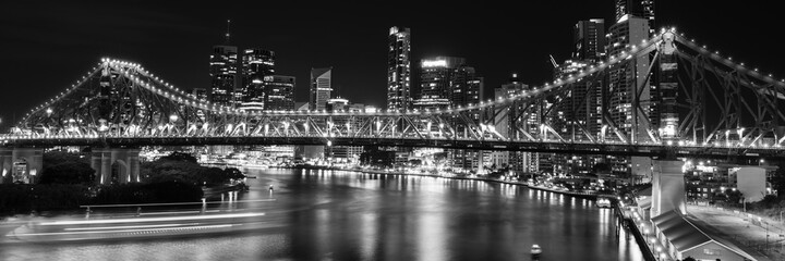 The iconic Story Bridge in Brisbane, Queensland, Australia. Black and White. - obrazy, fototapety, plakaty