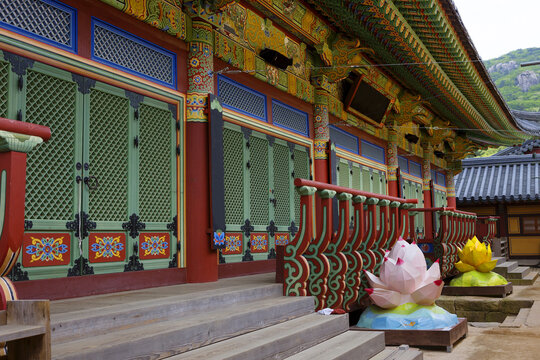 Бусан, Южная Корея Beomeosa Temple