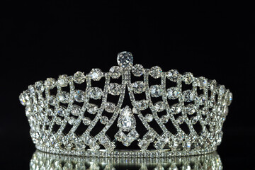 crown for the winner