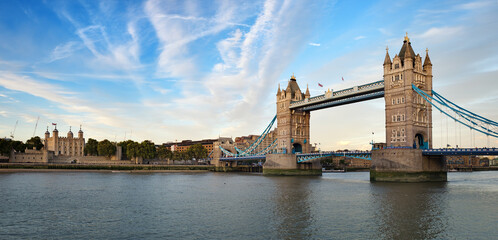 Naklejka premium Tower of London and Tower Bridge Panorama