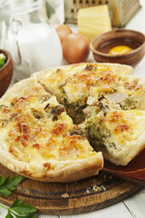Quiche with chicken and broccoli