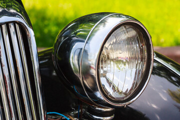Automotive head lamp