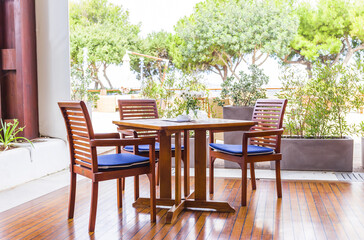 woden garden furniture