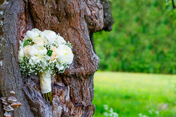 Flowers. bunch in a tree. WEDDING 