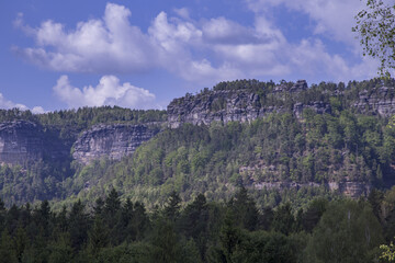 Fototapeta premium Berge bei Hřensko Böhmische Schweiz
