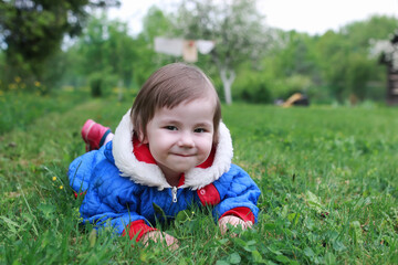 girl little outdoor tree lawn