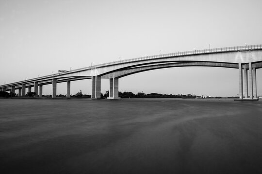 Fototapeta Black and White. The Gateway Bridge (Sir Leo Hielscher Bridges) in Brisbane, Queensland, Australia.