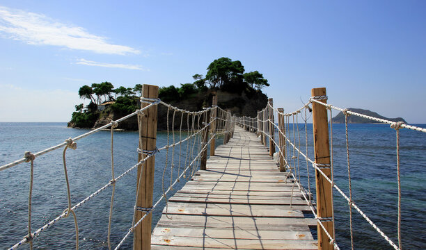 A bridge to the Cameo island in Zakynthos © Balint Radu